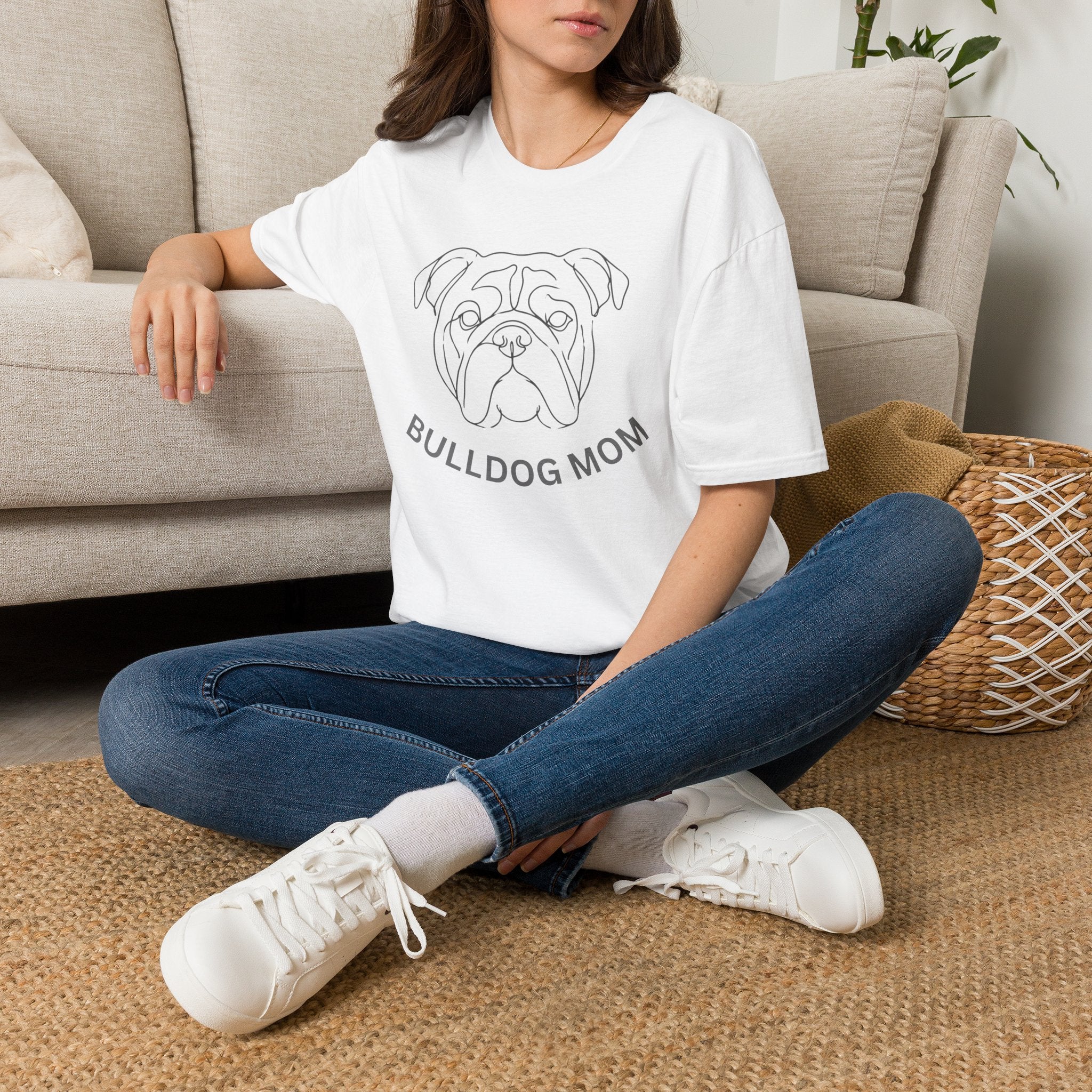 Bulldog Mom T-Shirt