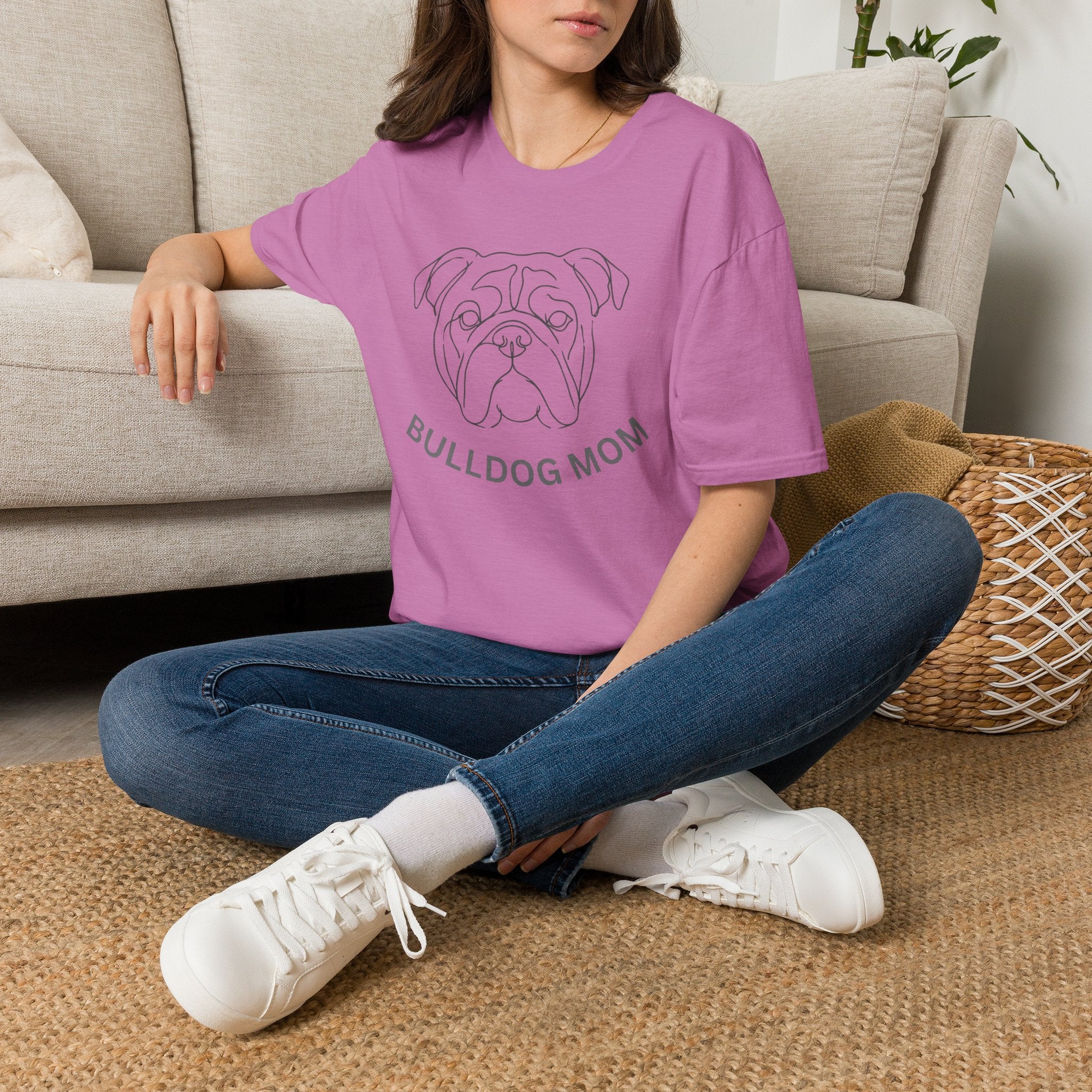 Bulldog Mom T-Shirt