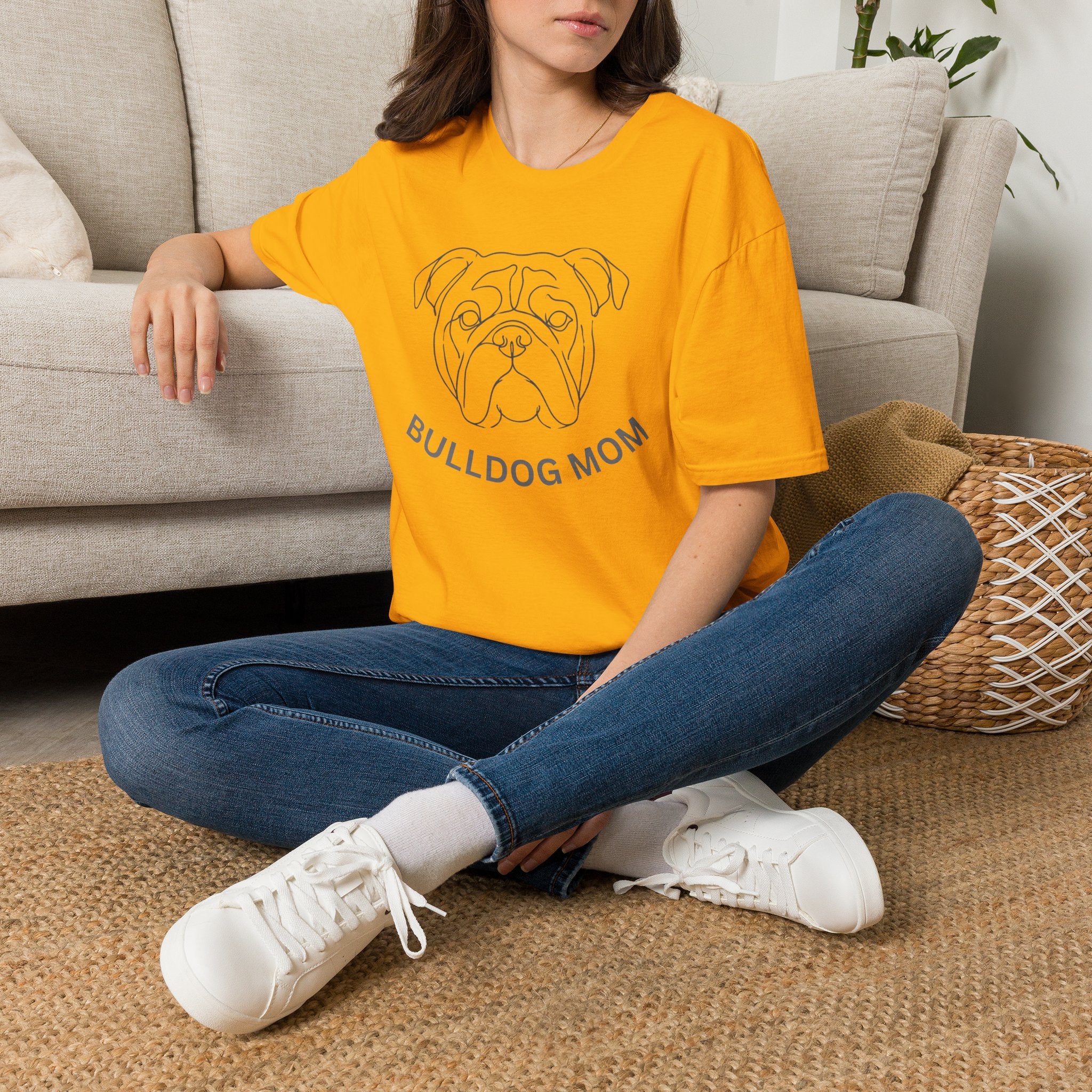 Bulldog Mom T-Shirt