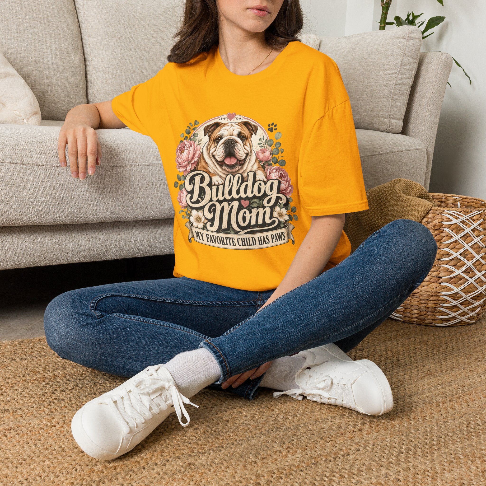 Bulldog Mom T-Shirt
